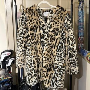 Leopard coat - small